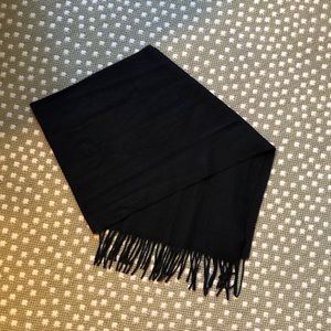 Cashmink by V Fraas Black Scarf